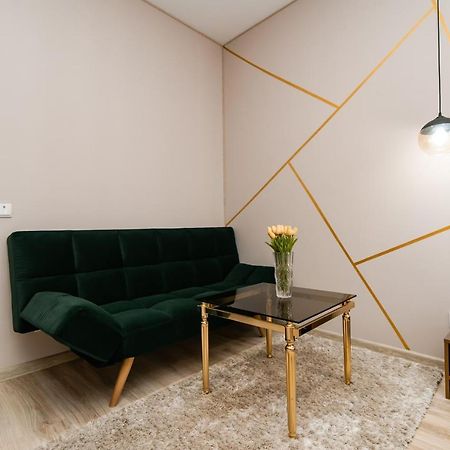 Luxrent Lägenhet Chişinau Exteriör bild