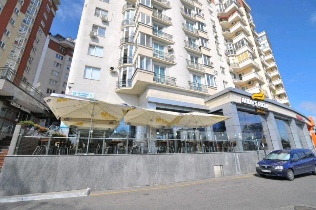 Luxrent Lägenhet Chişinau Exteriör bild