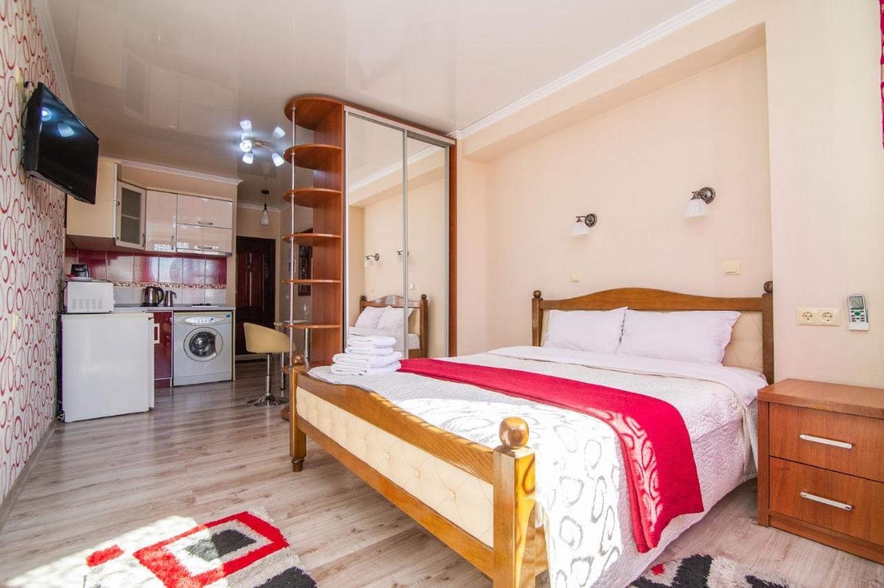 Luxrent Lägenhet Chişinau Exteriör bild