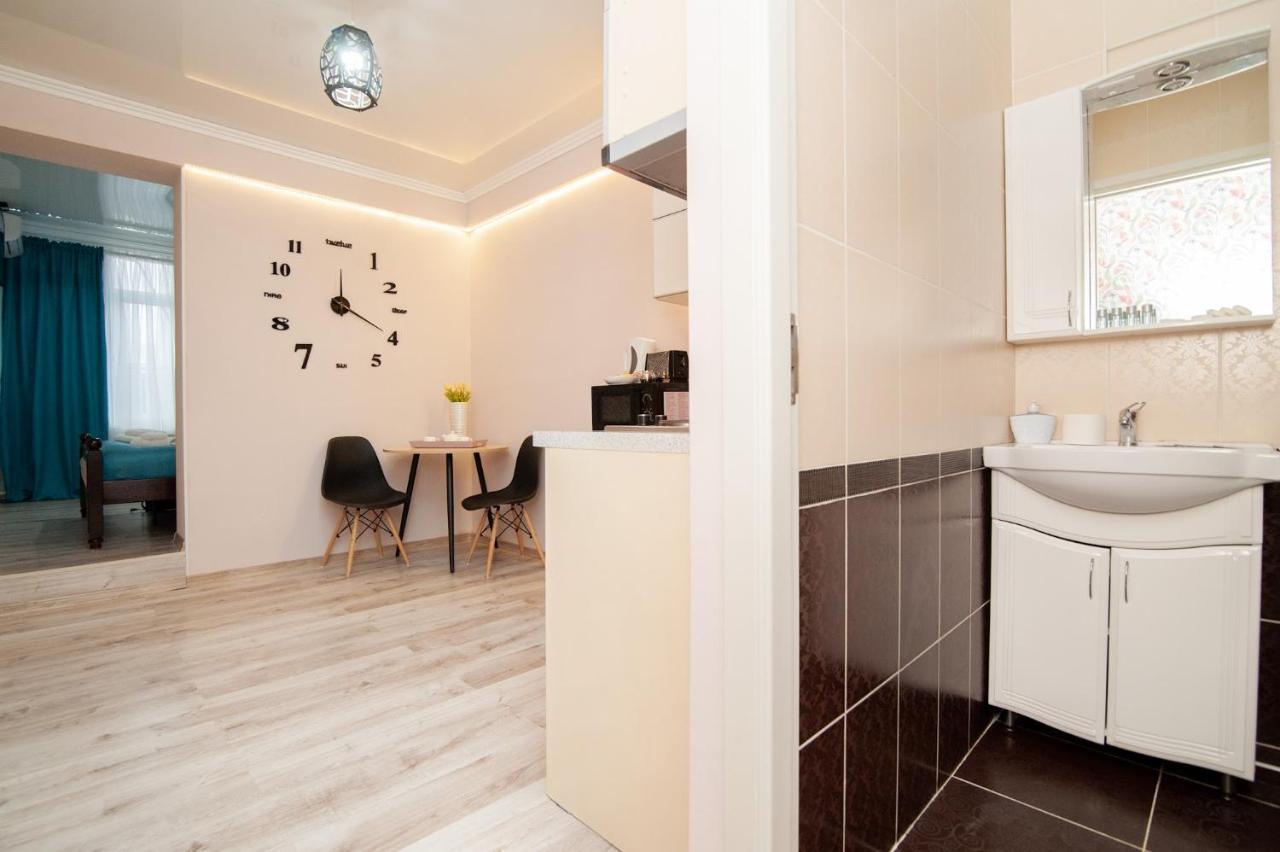 Luxrent Lägenhet Chişinau Exteriör bild