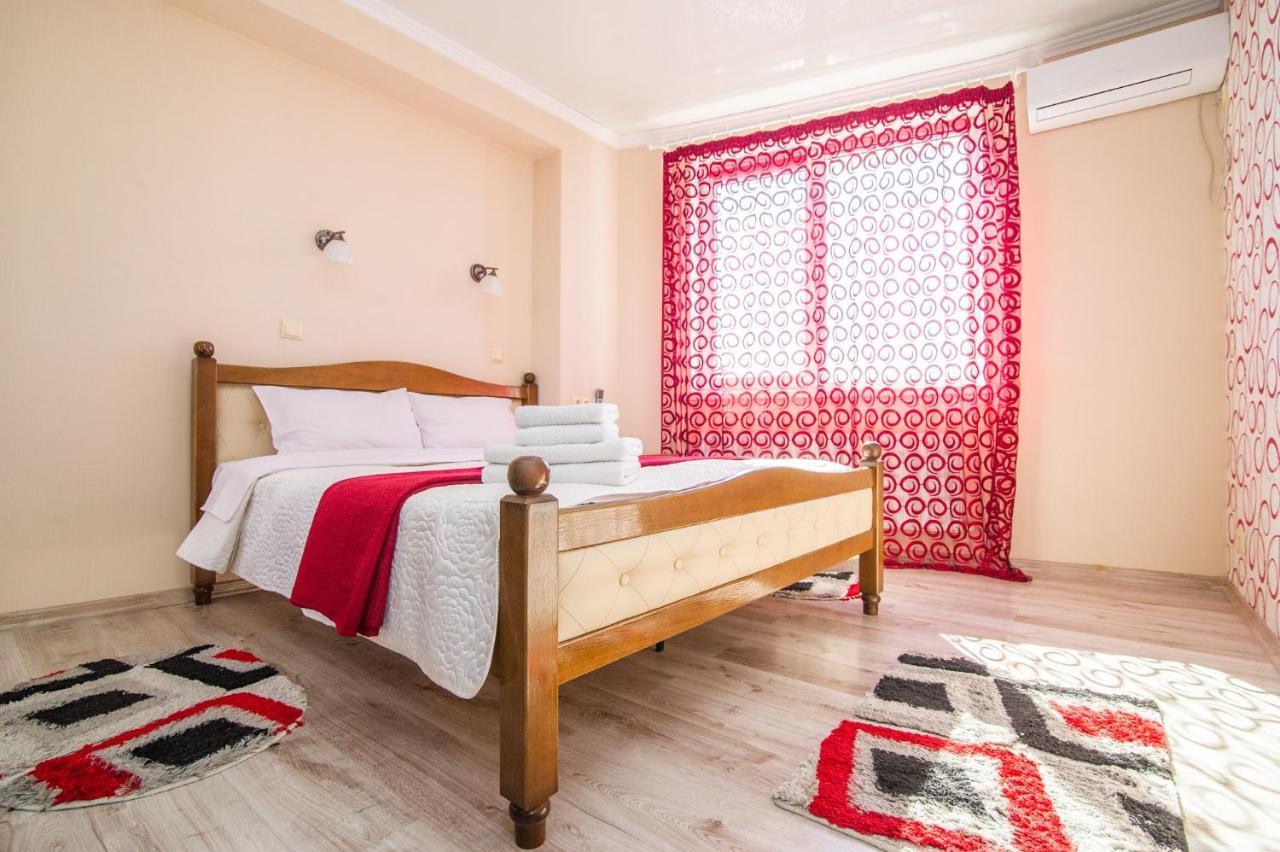 Luxrent Lägenhet Chişinau Exteriör bild