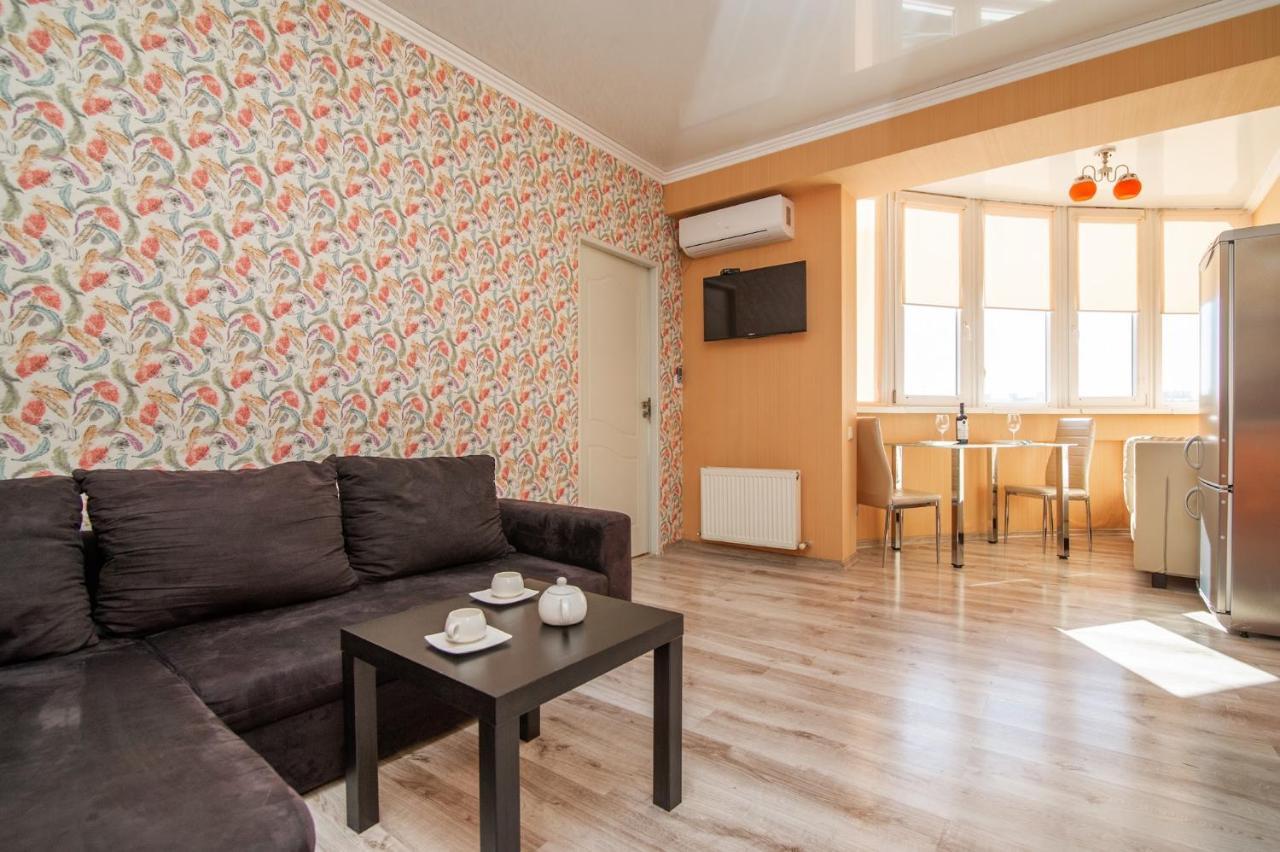 Luxrent Lägenhet Chişinau Exteriör bild