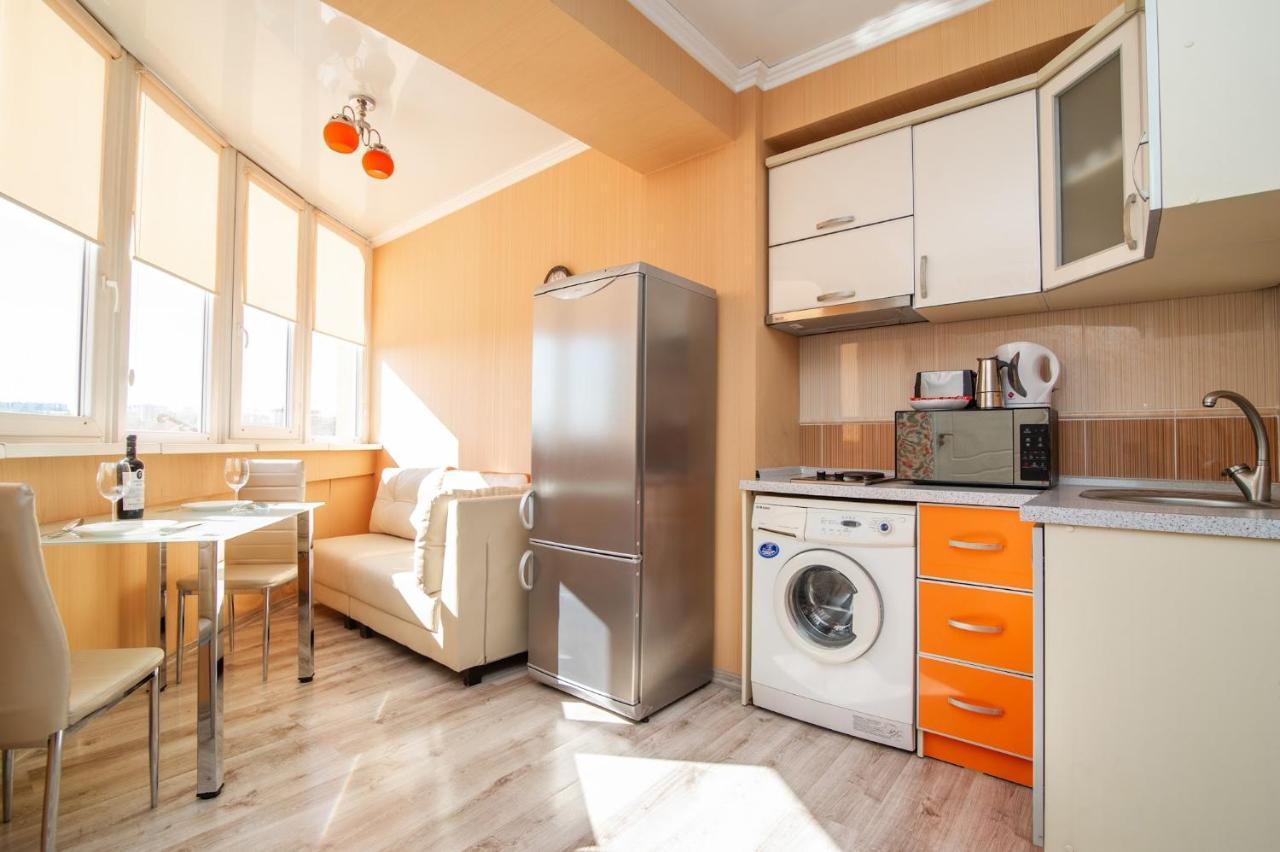 Luxrent Lägenhet Chişinau Exteriör bild