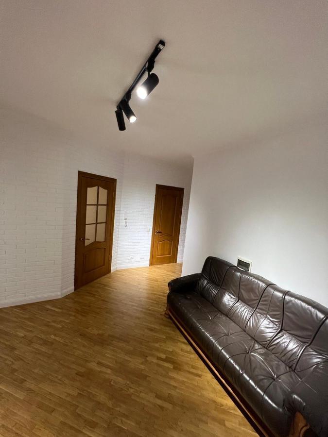 Luxrent Lägenhet Chişinau Exteriör bild